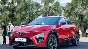 Vinfast VF7 – SUV Điện Đẳng Cấp, Hiệu Suất Vượt Trội, Giá xe lăn bánh